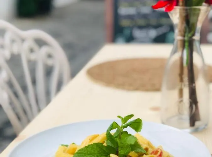 Alaca Butik * Alaçatı