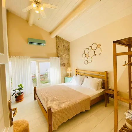 Alaca Butik * Алачати