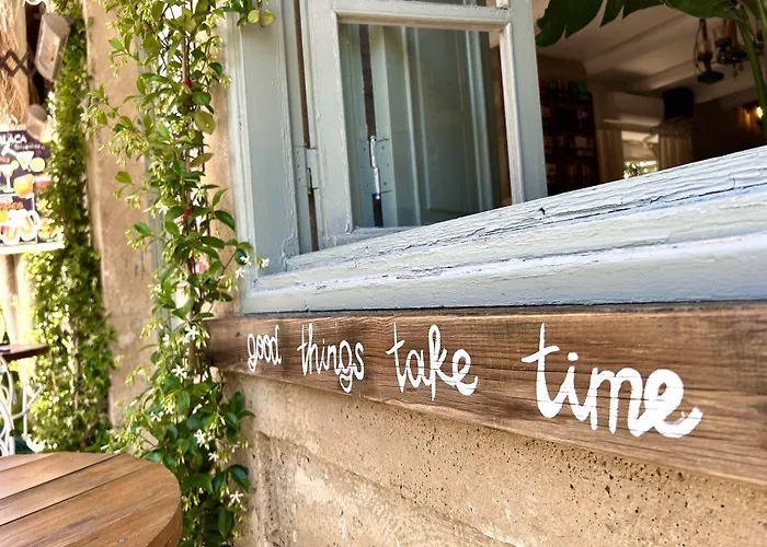 Alaca Butik Szálloda *